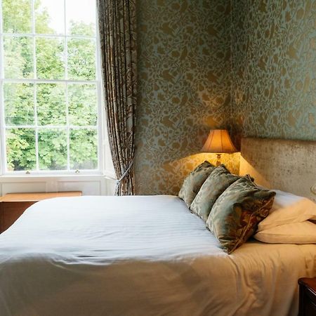 The Stables Townhouse B&B Birr Exterior photo