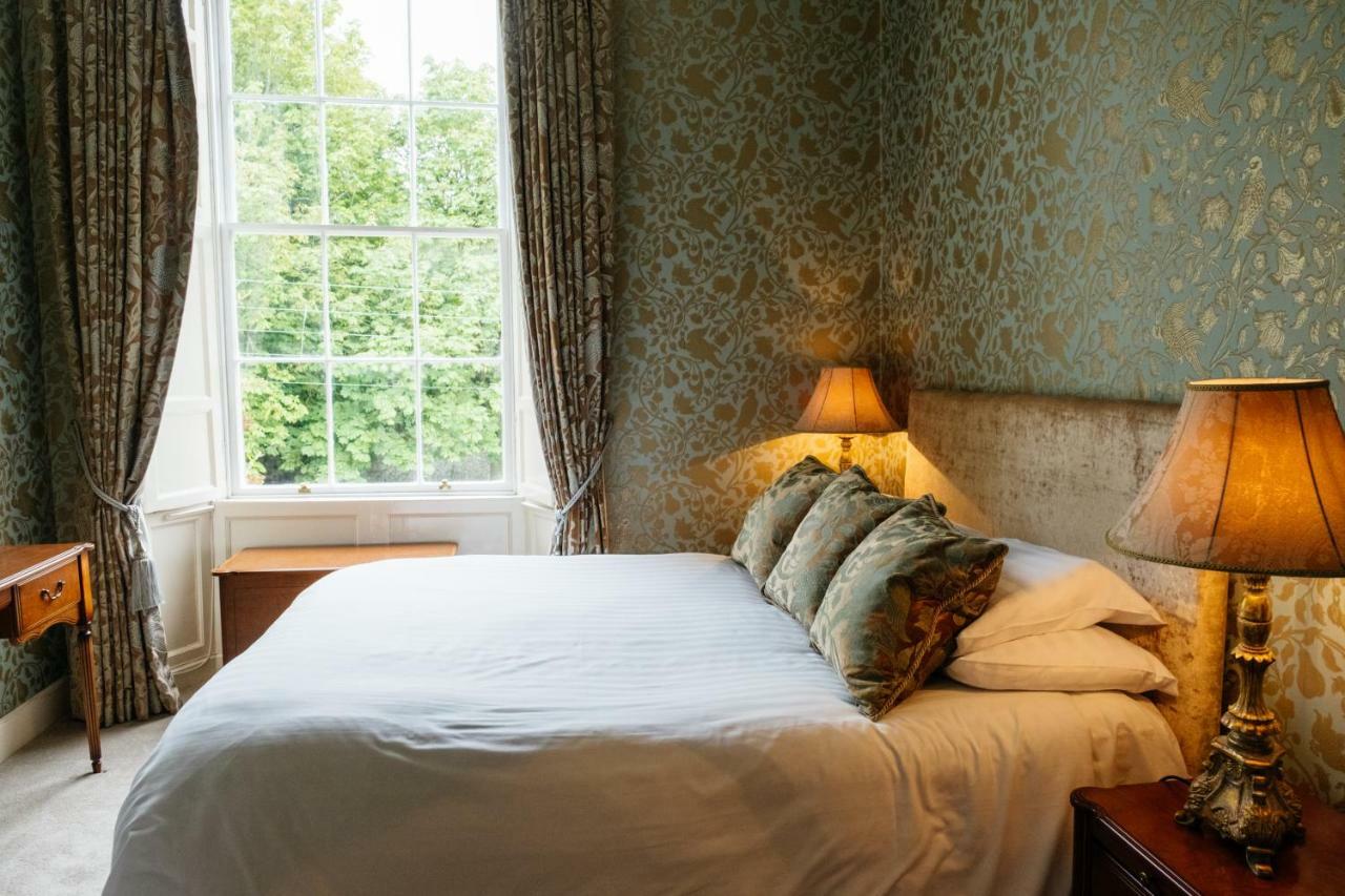 The Stables Townhouse B&B Birr Exterior photo